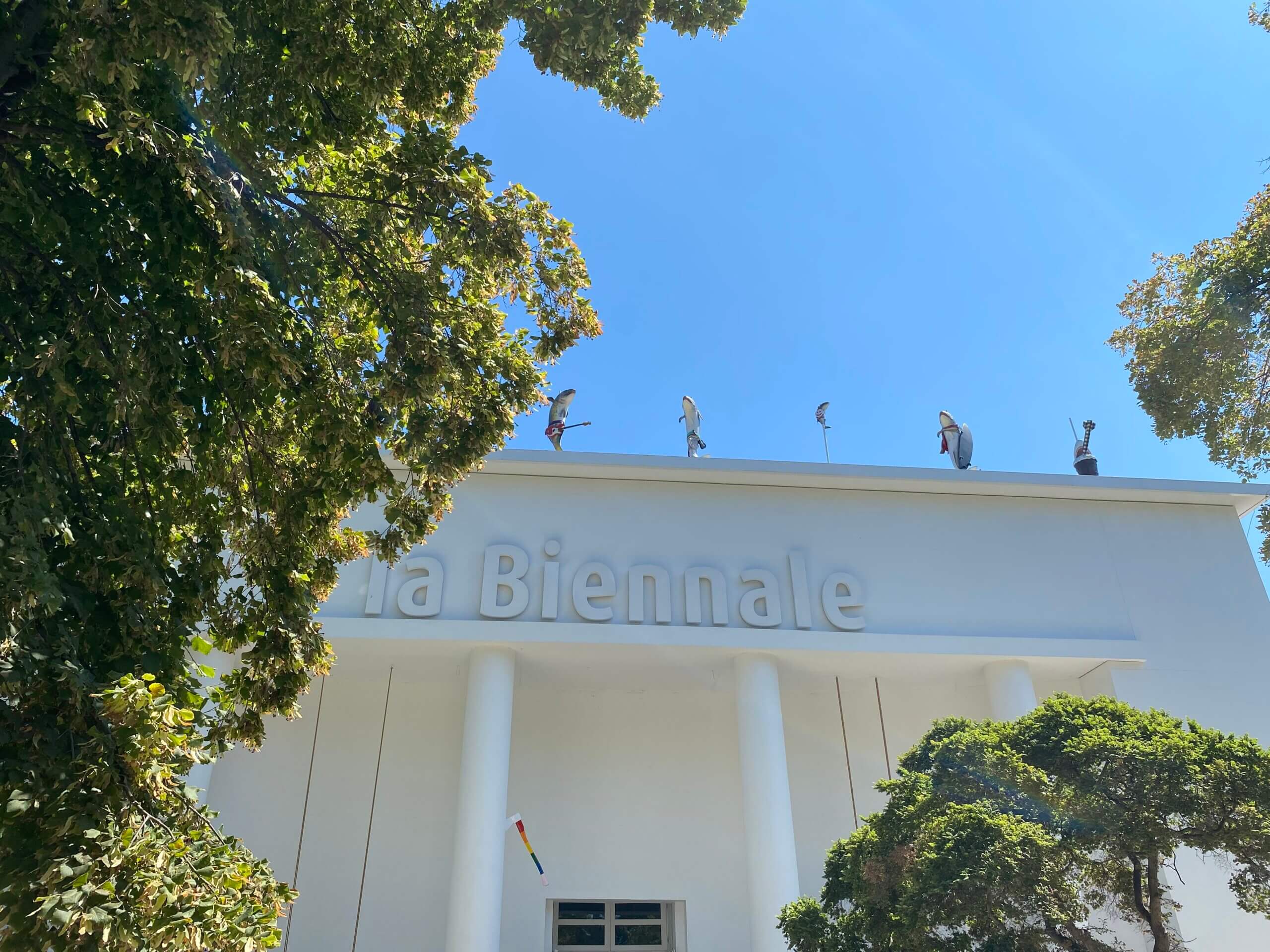 Die Biennale beginnt im April
